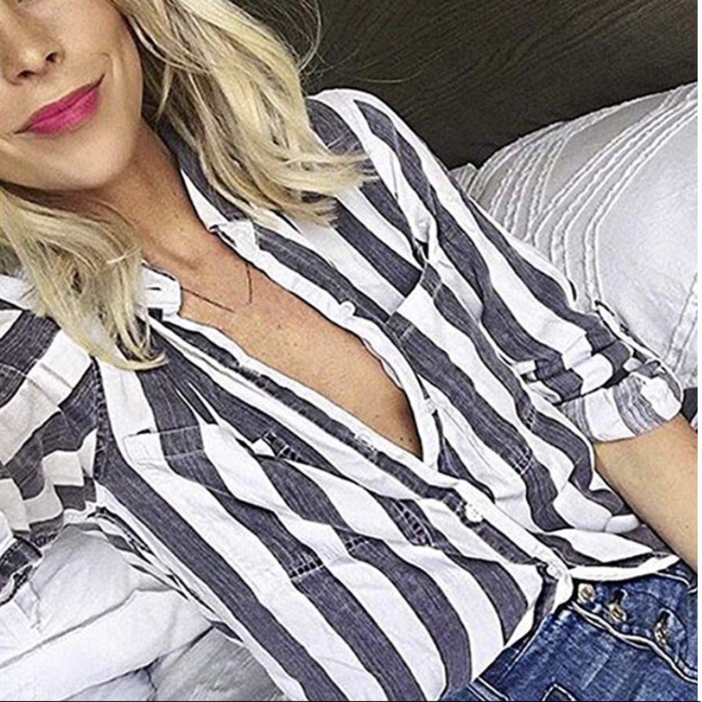 Lakehouse Pocket Striped Button Down Tunic Blouse - Picture 2 of 5
